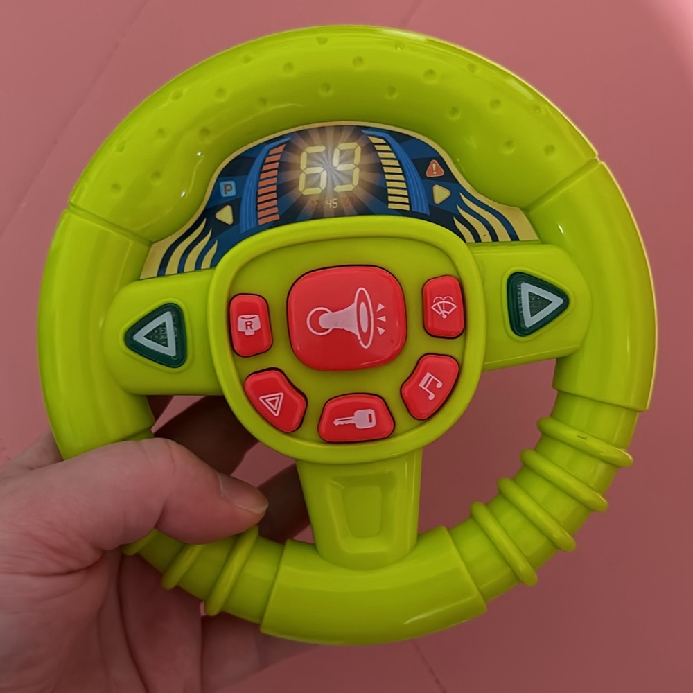 Wheel toy